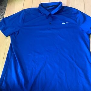 Mens XXl nike dri fit golf polo.